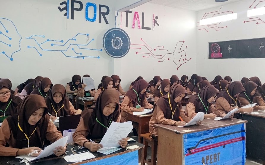 PAT MA 1 Annuqayah Putri Berjalan Lancar dan Efektif