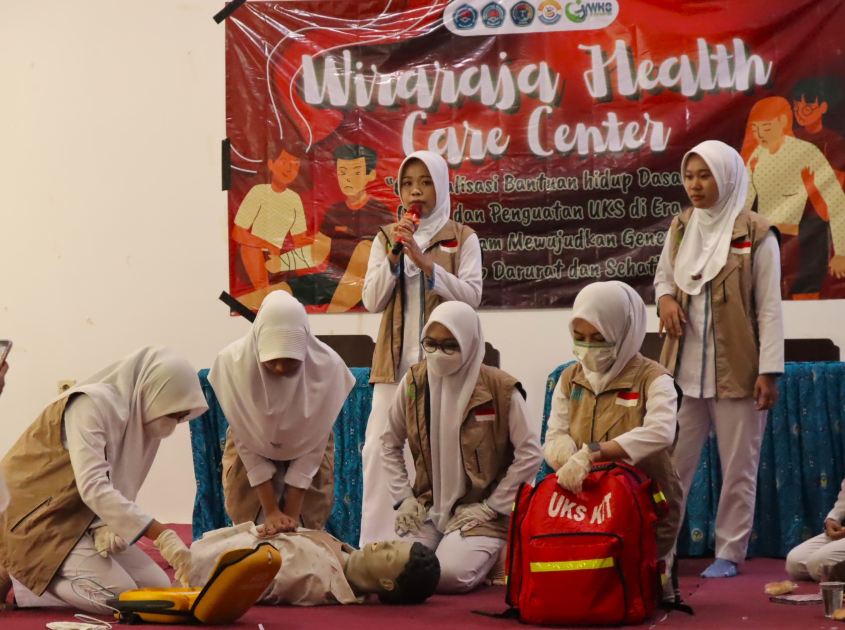 Pelatihan “Wiraraja Health Care Center” Perkuat Kesiapsia...