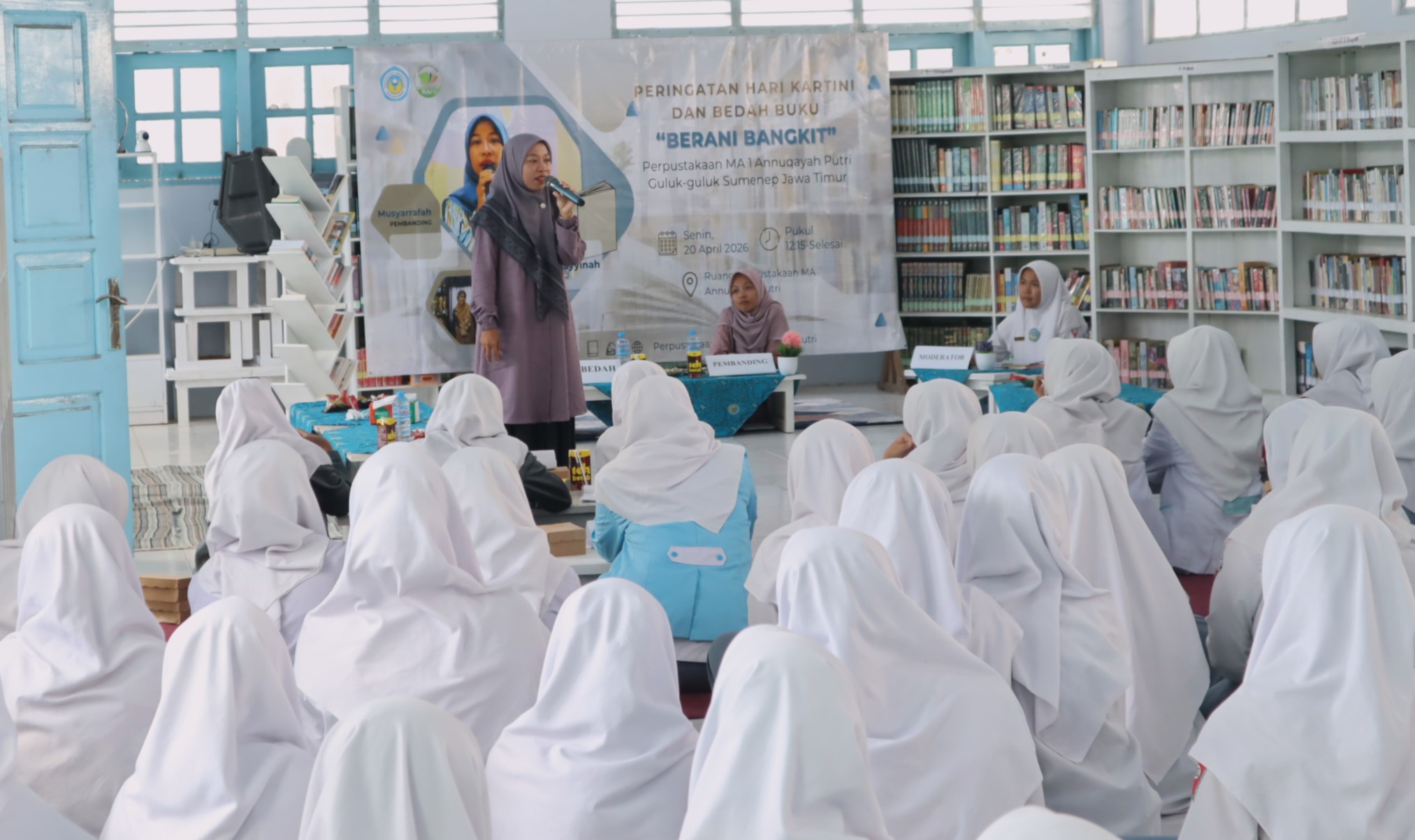 Peringati Hari Kartini: Bedah Buku “Bersedia Bangkit”
